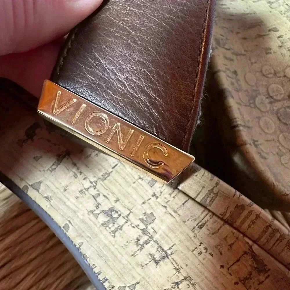 Vionic pepper slides